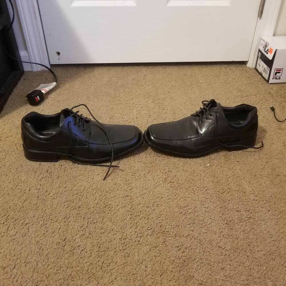 Drexlite dress shoes